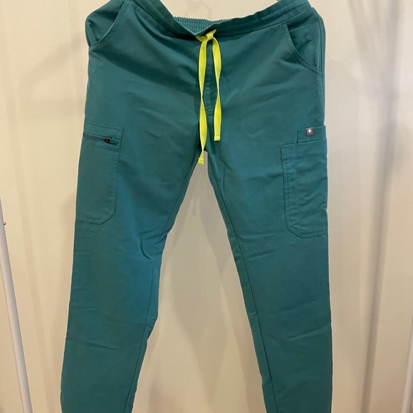 Figs Marine scrubs : Top (XXS) and Bottom (XS) - Picture 3 of 6